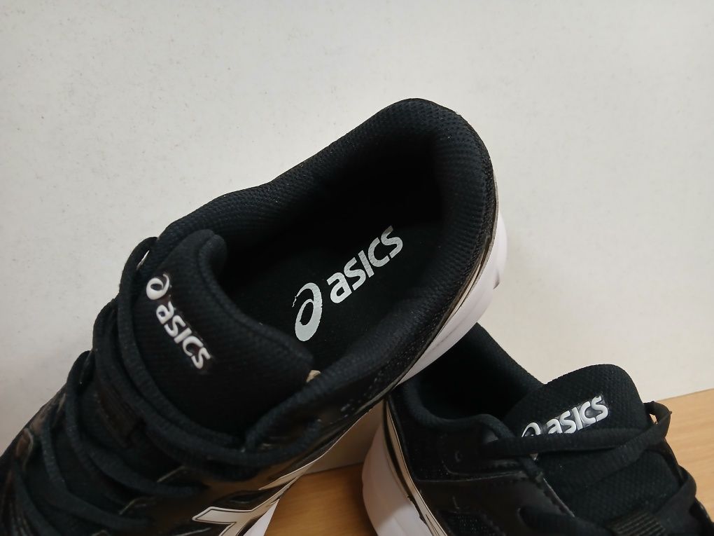 Кроссовки 43-42,5 р/27,5см Asics Jolt