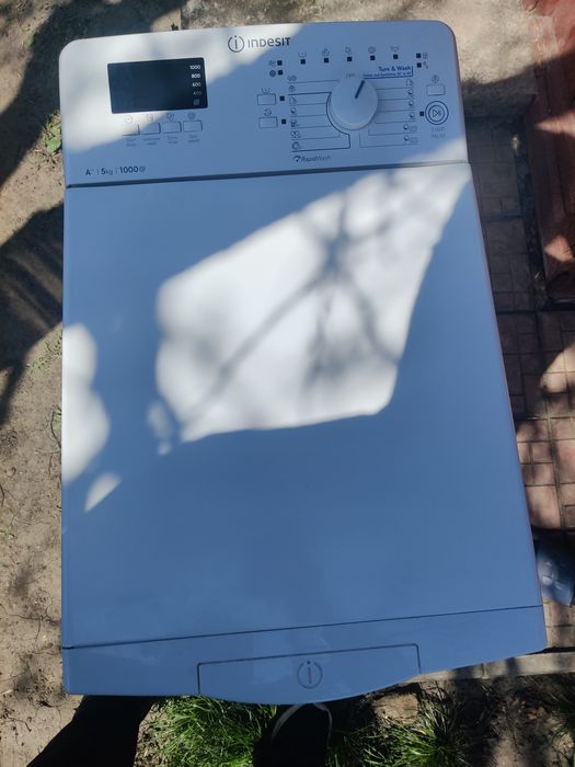 ТЕРМІНОВО ПРОДАМ Пральну машину Indesit BTW D51052 (EU)