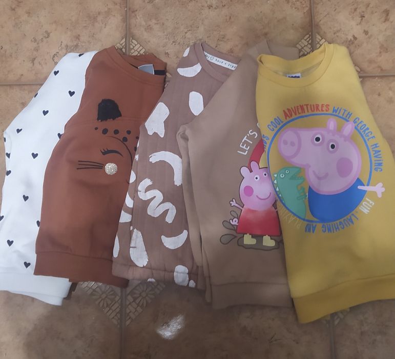 Світшоти утеплені котонові для дівчинки на ріст 104- 110 см