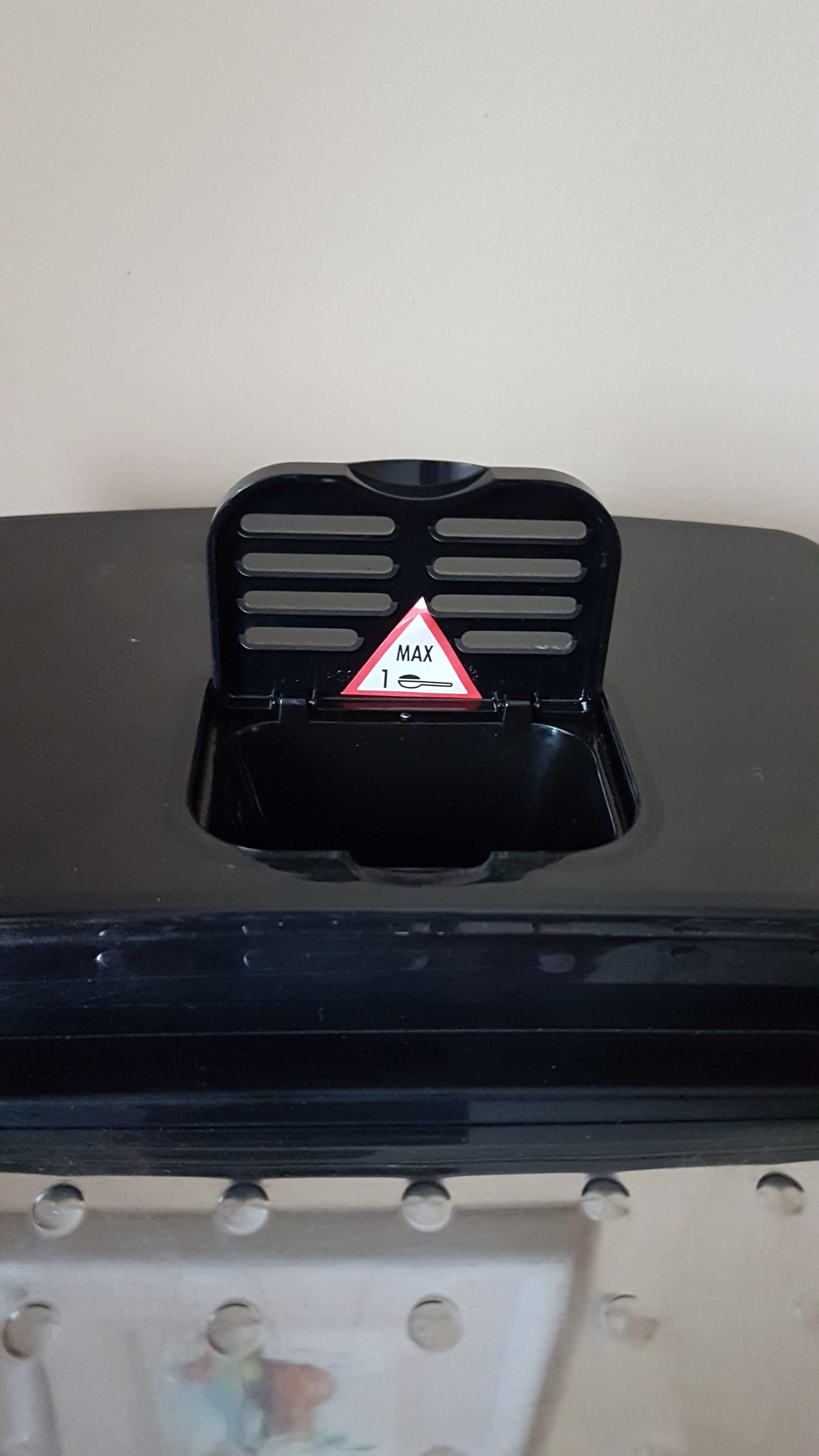 Ekspres do kawy DeLonghi Magnifica S