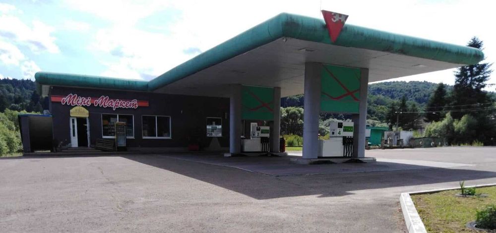 Комплекс АЗС з земельною ділянкою