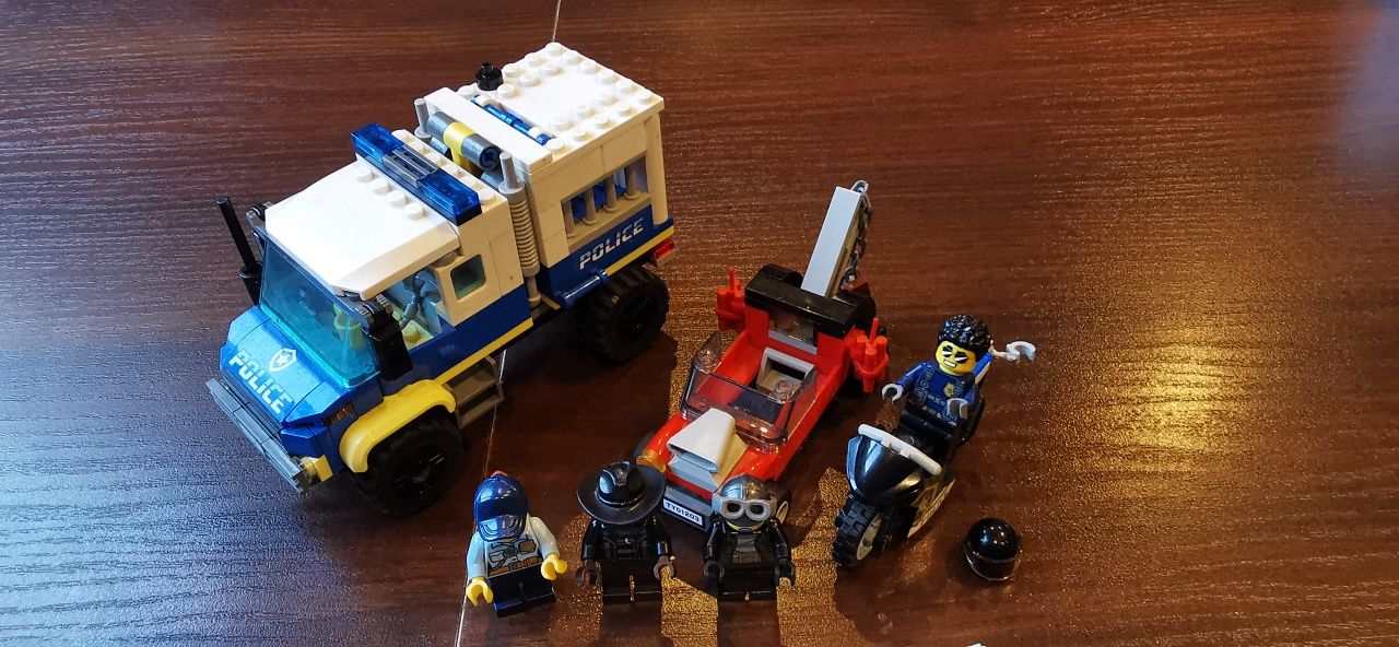 lego city 60276 konwój policyjny i 60239