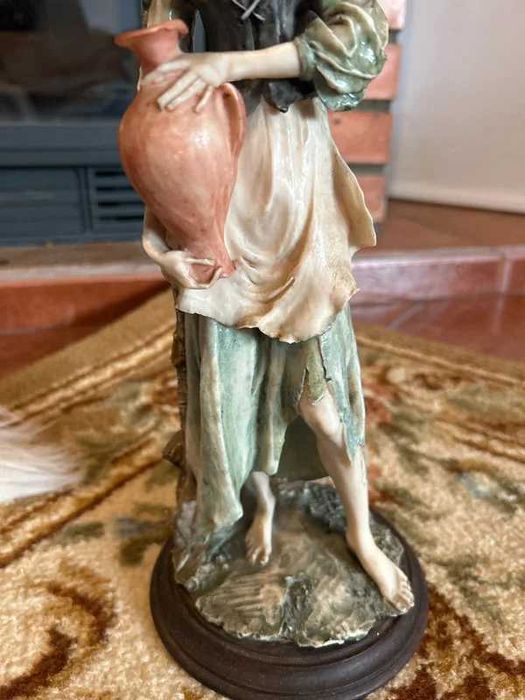 Estatueta marfinite "Donna"