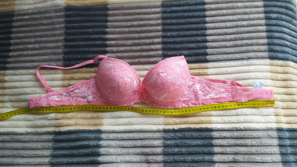 Женский бюстгалтер, трусики