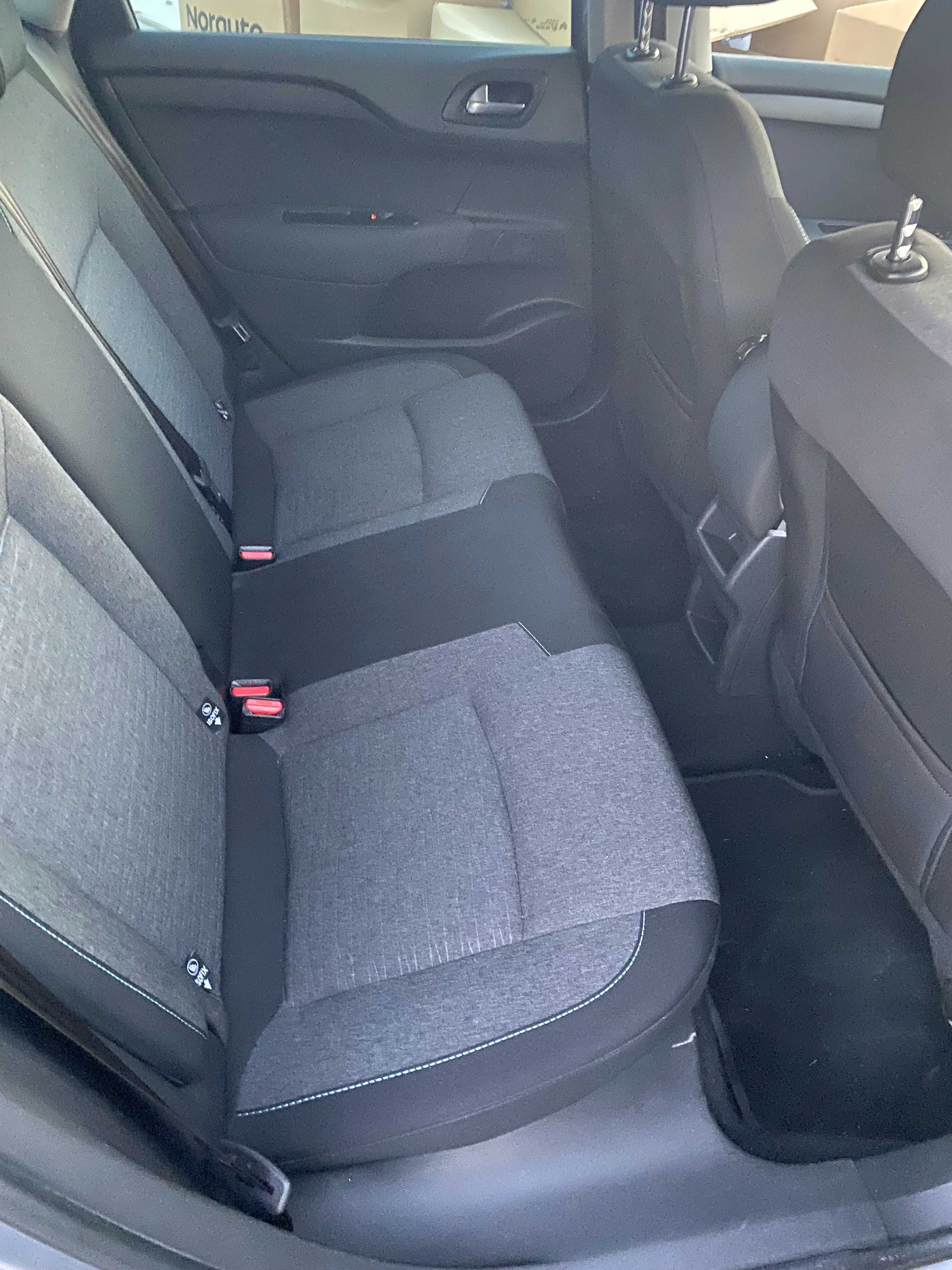 C4 1.6 BHdi 120Cv Versão Shine 17