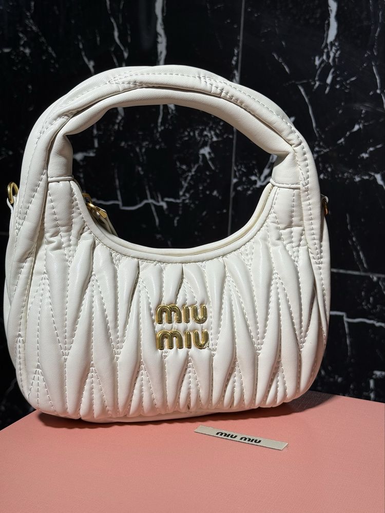 Продам трендову сумку MIU MIU