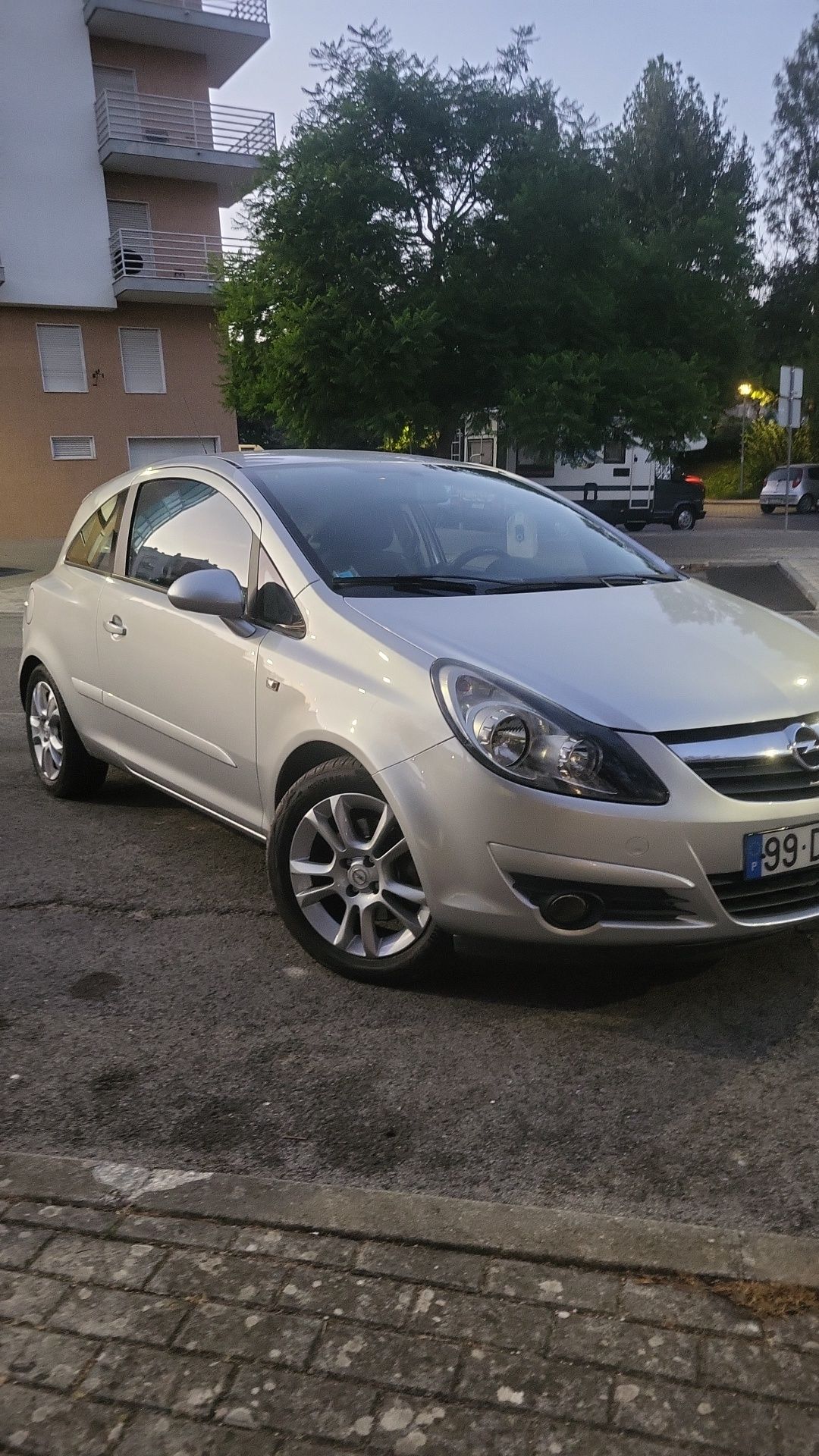 Opel corsa impecável