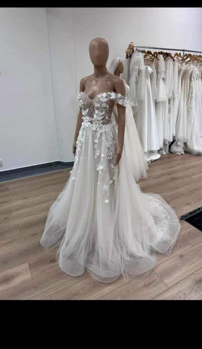 Nowa gorsetowa suknia ślubna z koronką brokatowy tiul  różne 34 36 38