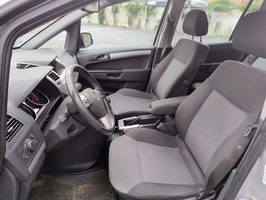 Opel Zafira 1.6 * serwis* zadbana*