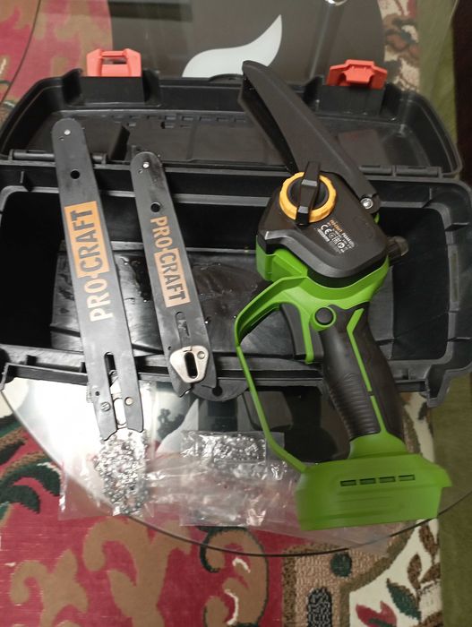 Акумуляторна пила pro craft тушка в чемодані бу