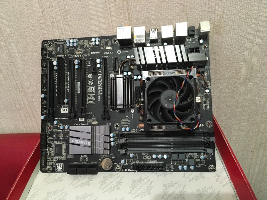 Мат. плата Gigabyte  GA 990 FXA UD3