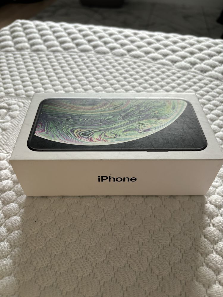 Pudełko po iPhone XS