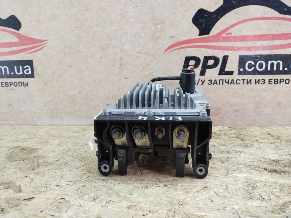 Volvo XC90 II 2015-2019 S90 V90 XC60 блок модуль аккумулятора 31652213