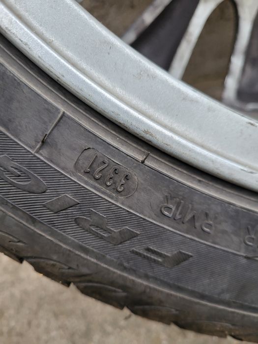 Opony zimowe 225/45R17 Dębica Frigo 21r