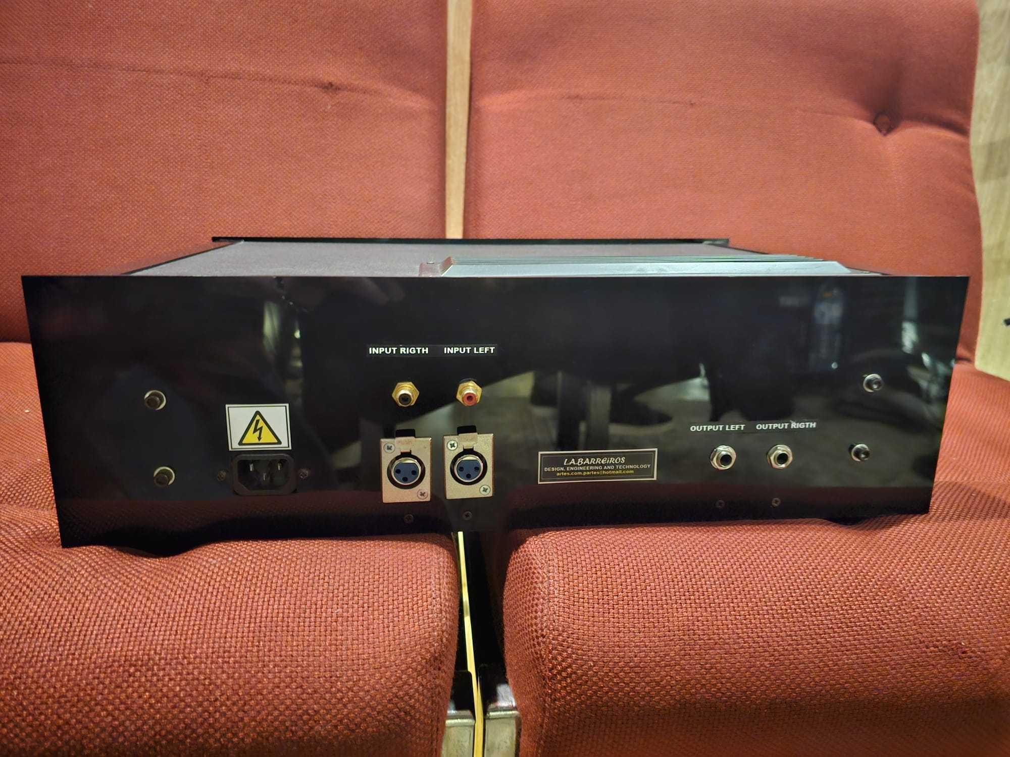 Amplificador Phase Linear - Classe A - 2 x 275 Watts