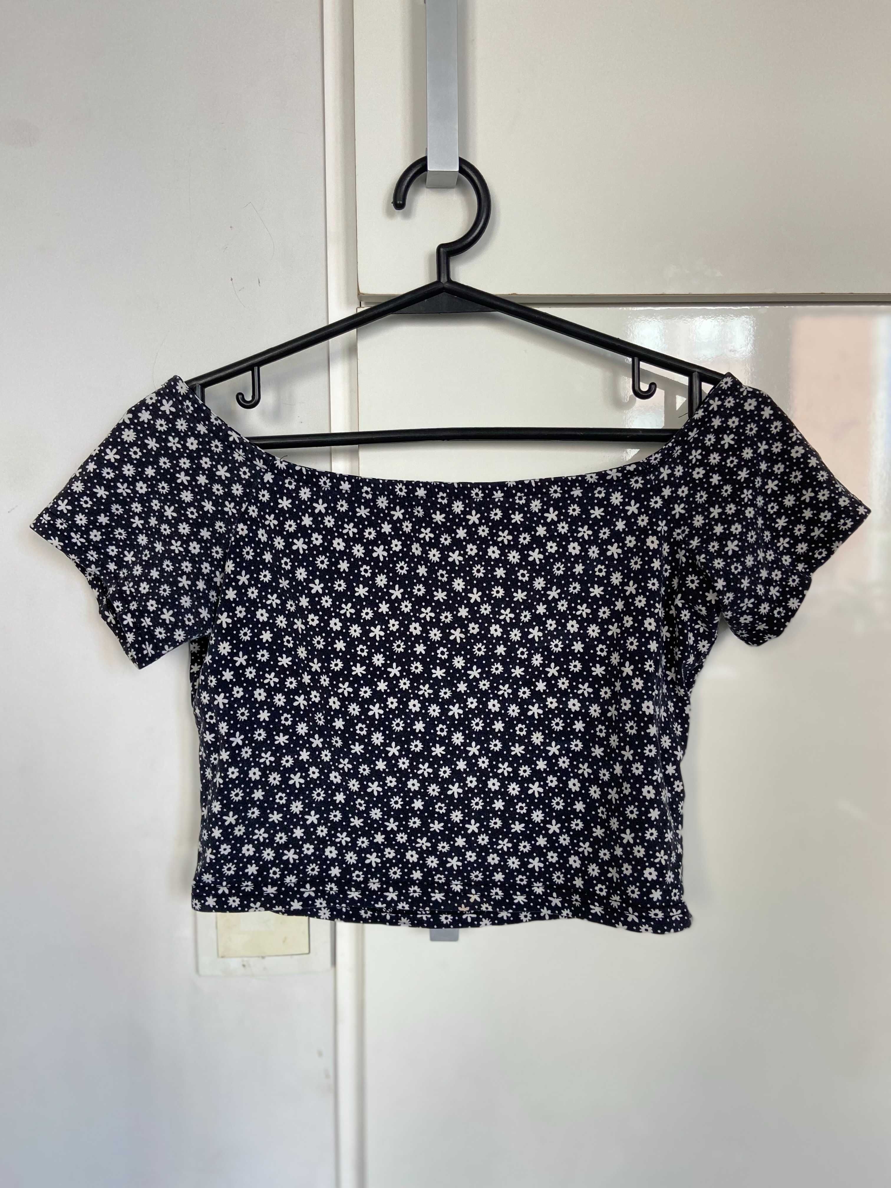 Granatowy crop top bluzka t-shirt w kwiatki H&M