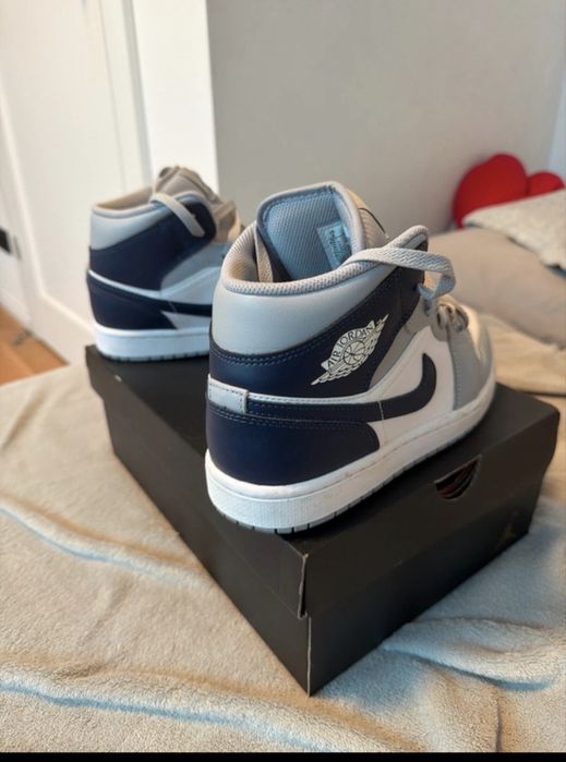 Buty Jordan 1 mid