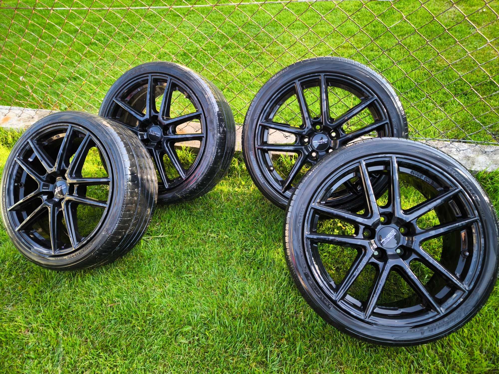 Anzio split matt Black 18"