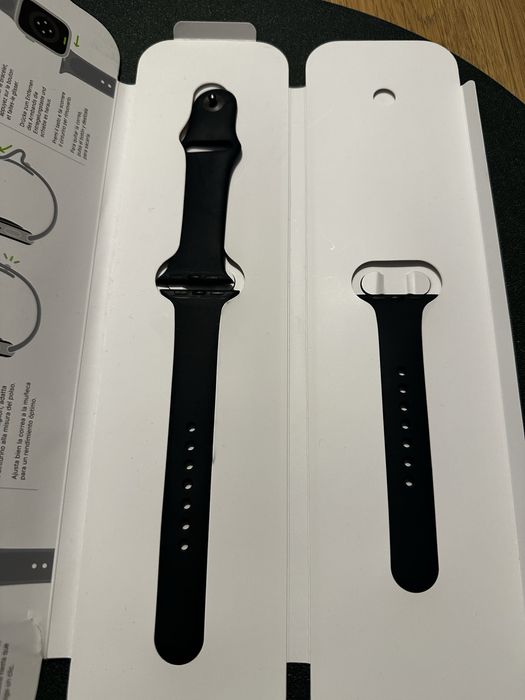 Apple Watch Series 10 42mm Jet Black GPS