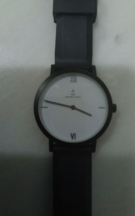 Relógio preto Kapten & Son