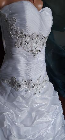Свадебное платье р.42-44