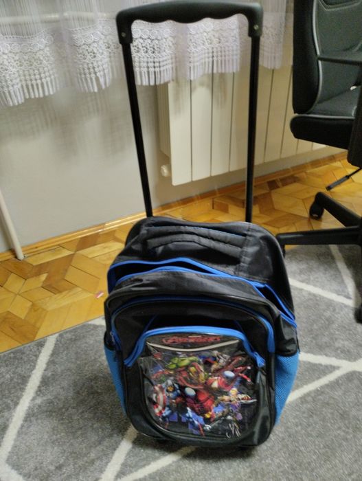 Plecak na kółkach