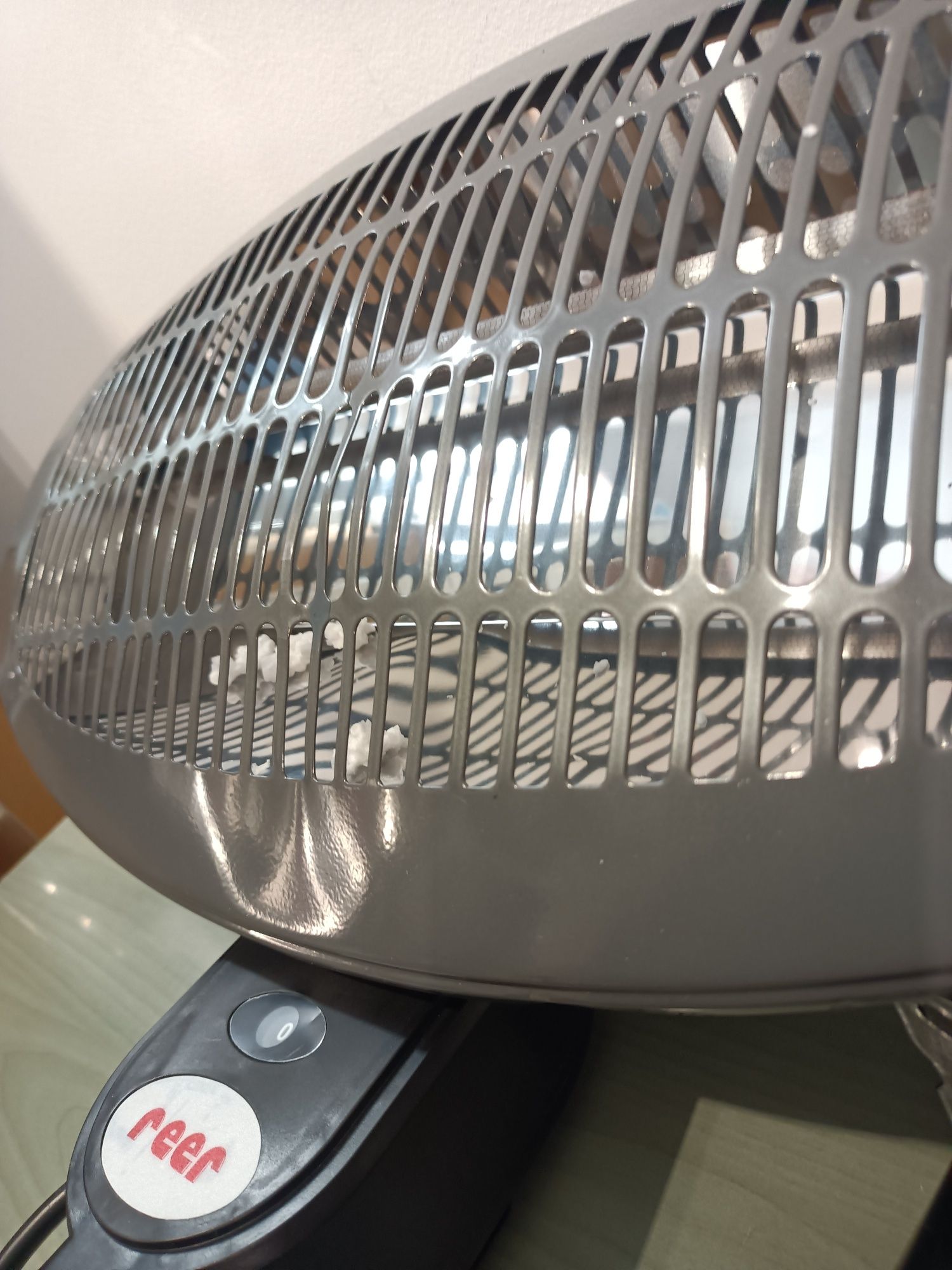 Promiennik Grzejnik dla niemowląt Reer 650 w czarny