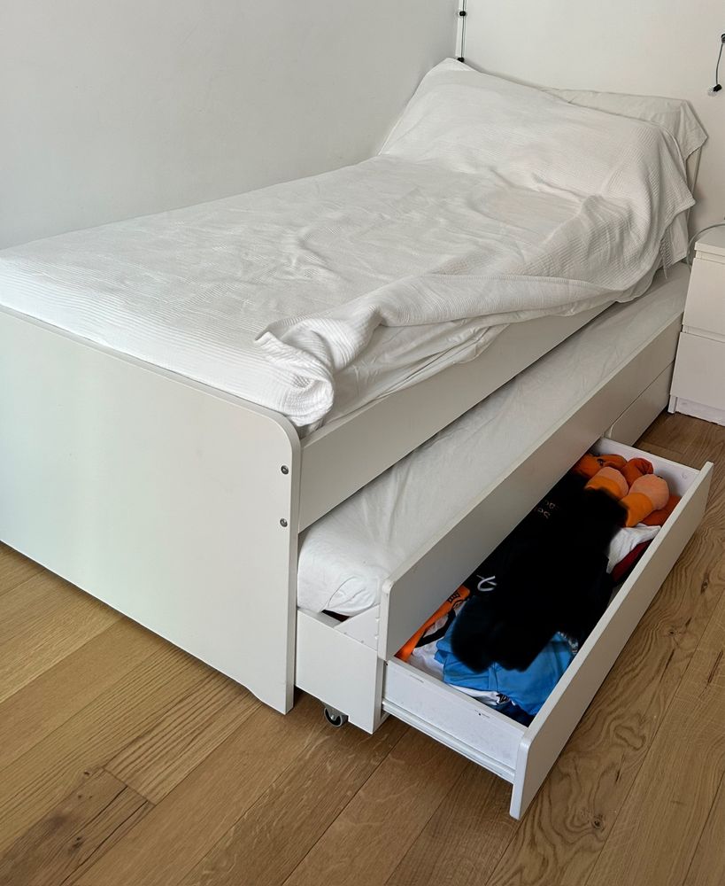 Cama se solteiro com gavetao Ikea SLAKT com 2 colchões