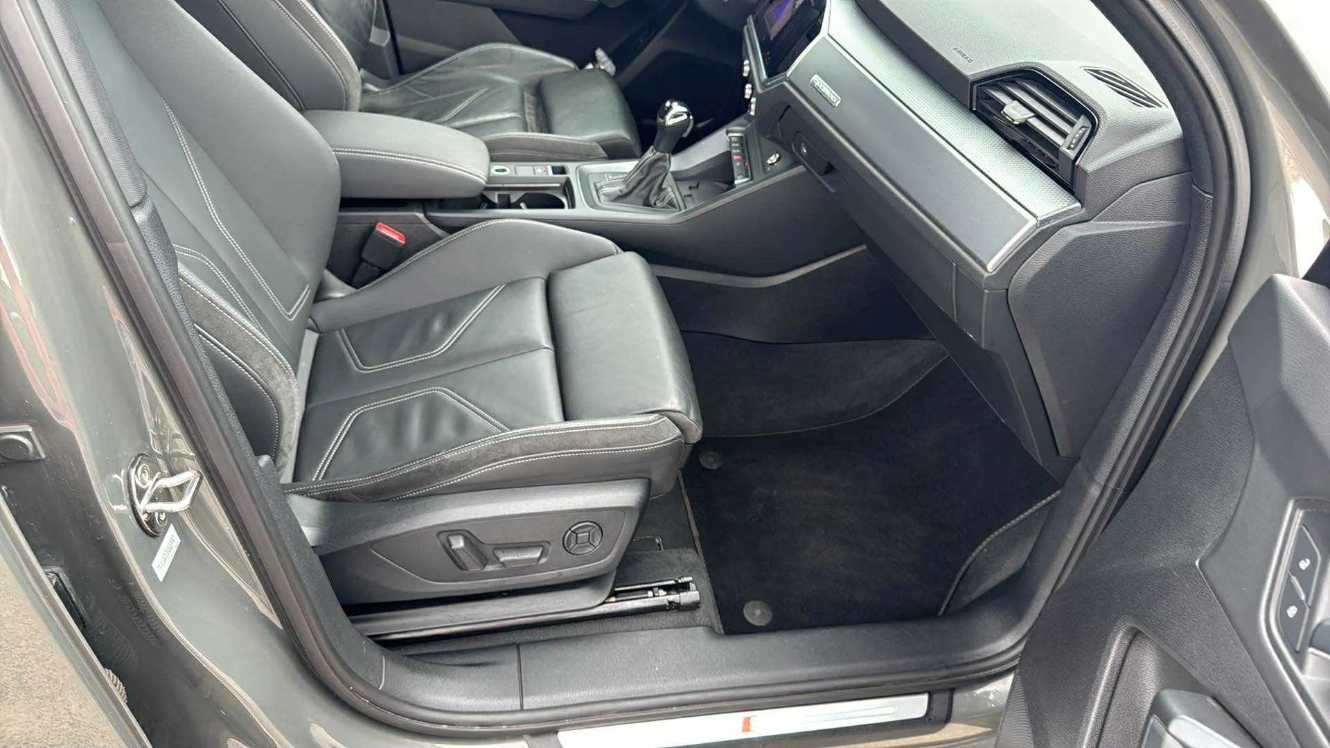 Audi Q3 Audi Q3 S-line 45 TFSI 2021r. 33000 km