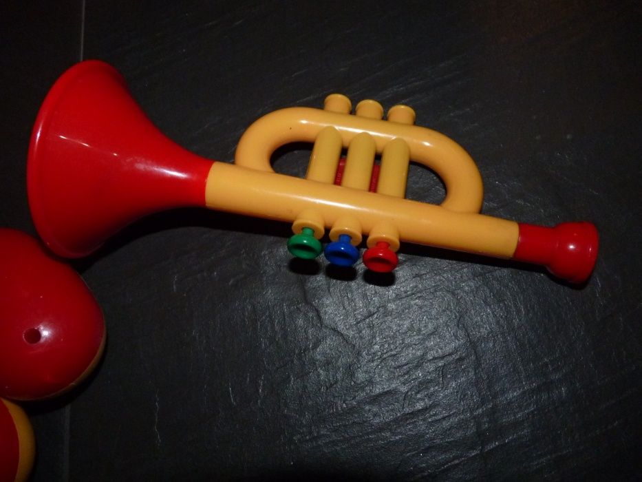 Conjunto de instrumentos musicais criança