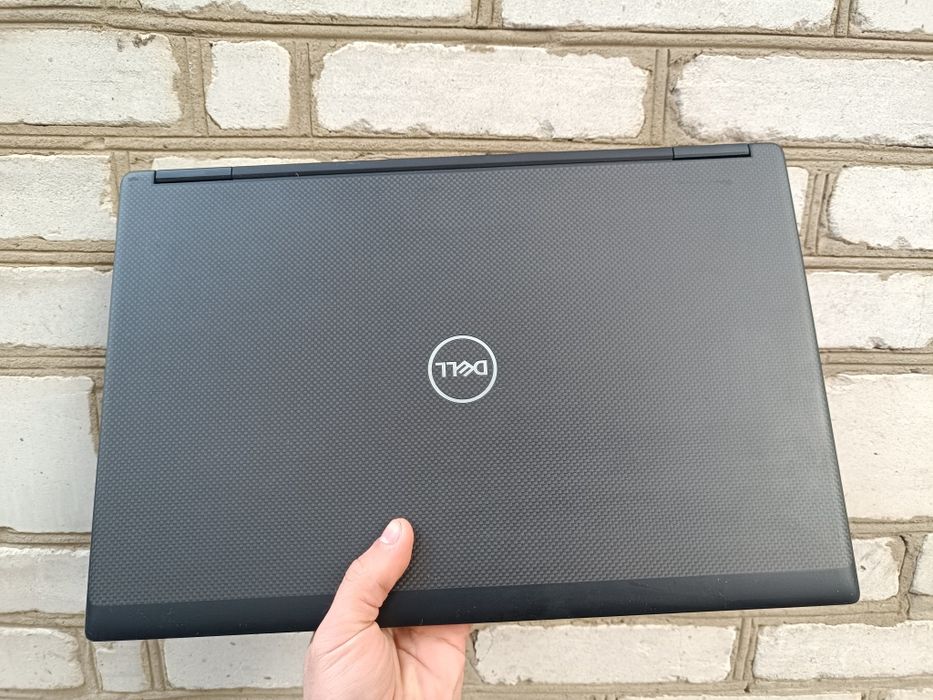 17.3", 16ГБ відеокарта, Ігровий Ноутбук DELL (i7 8850H/p5200 16gb)