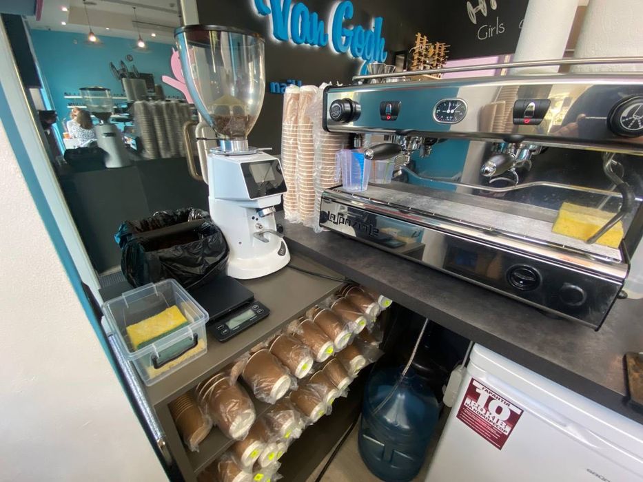 Оренда місця під кавʼярню біля метро Контрактова Площа, Верхній Вал