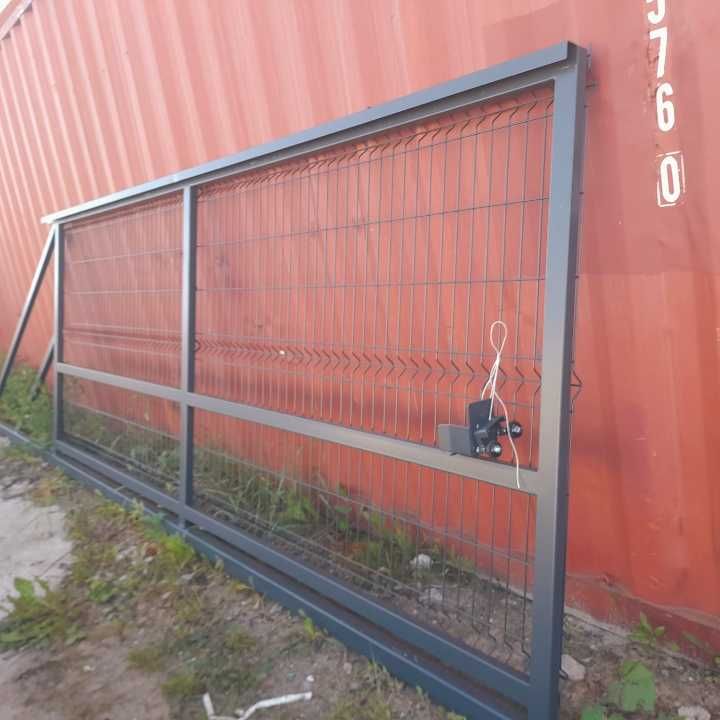 brama przesuwna , solidna, ocynkowana + RAL 7016 grafit, SUPER