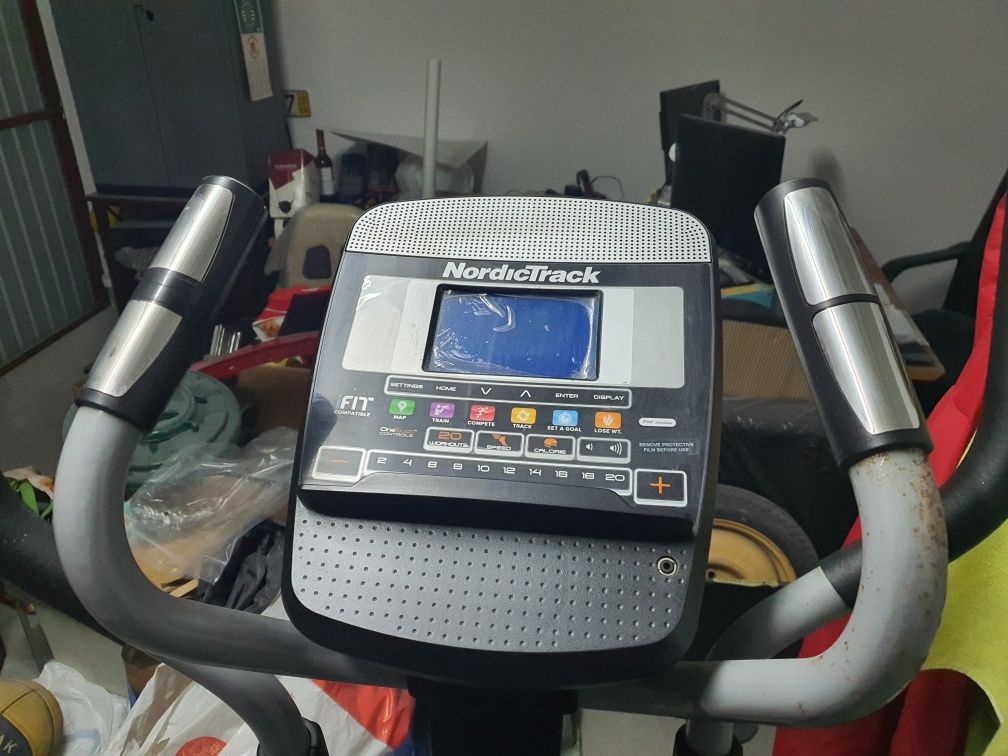 Elíptica Nordictrack SMR com i fit