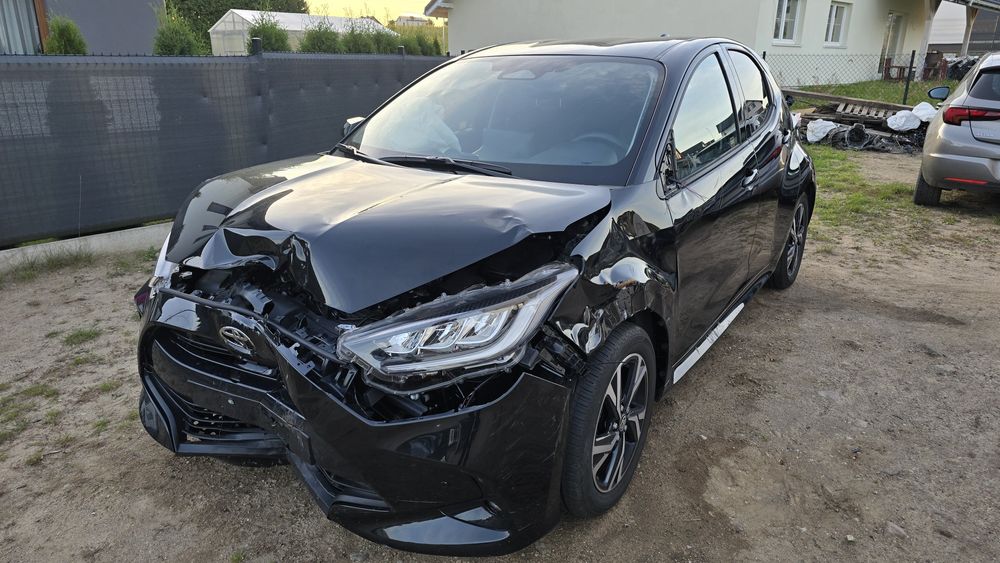 Toyota Yaris,  benzyna, automat, 02.2025r., hybryda