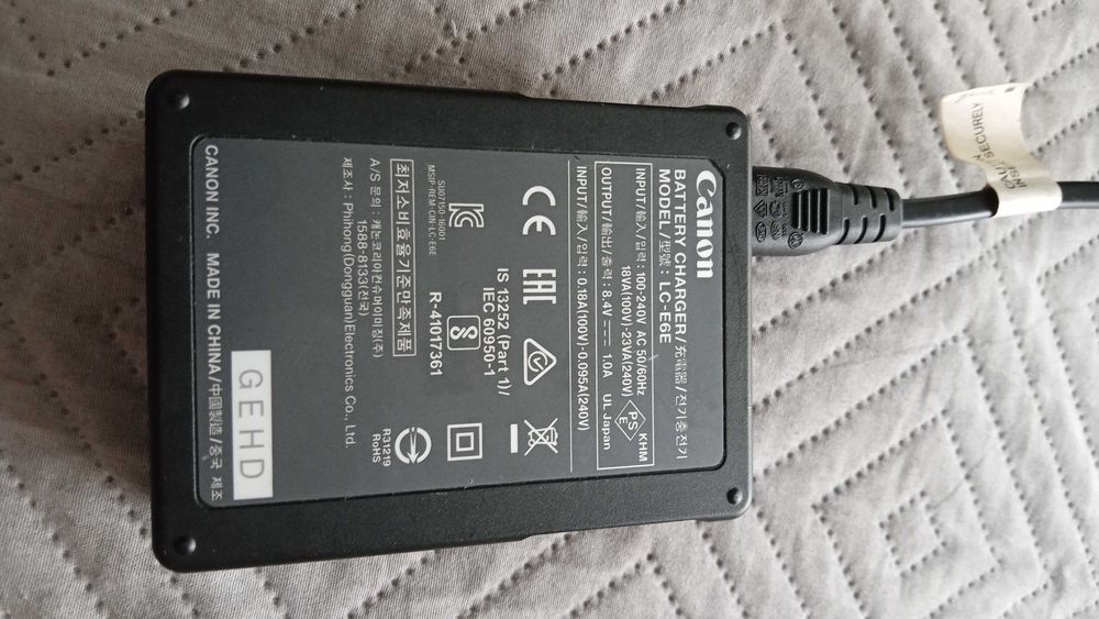 Canon carregador de bateria LC-E6E