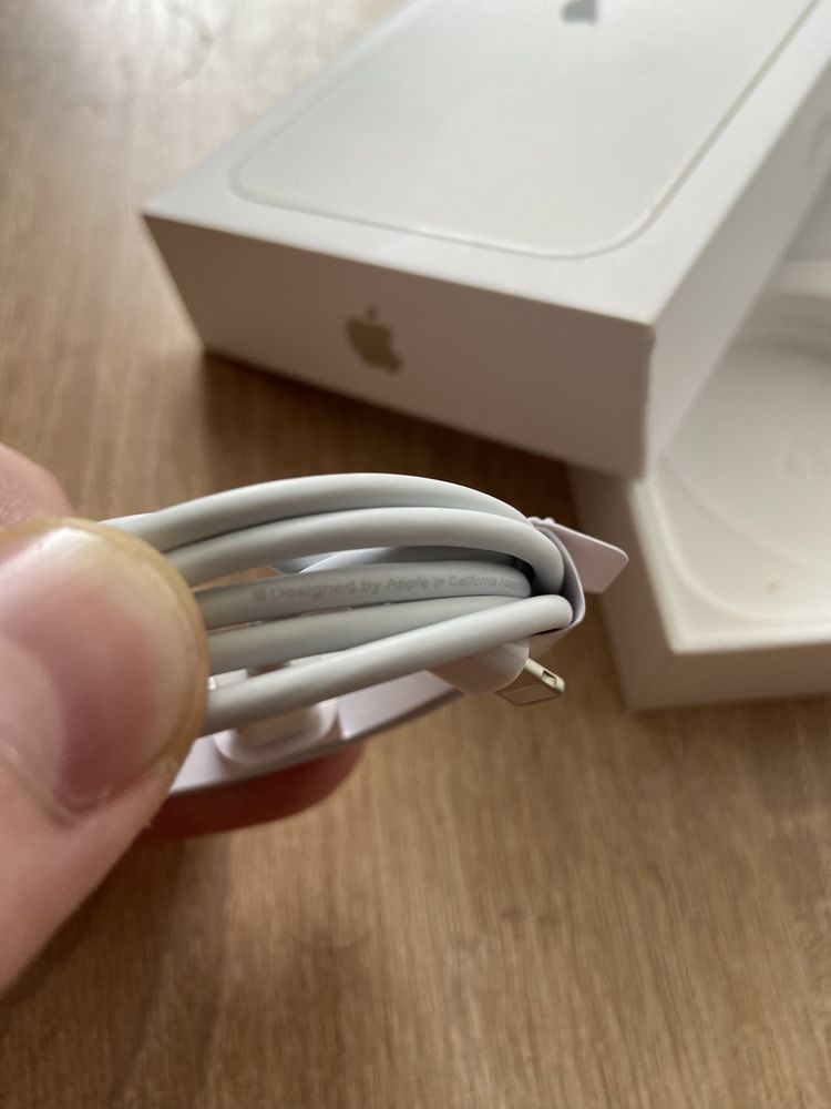 Оригінальний кабель Apple C to Lightning Cable
