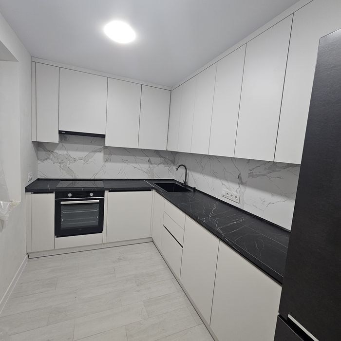 Кухня без ручек под заказ