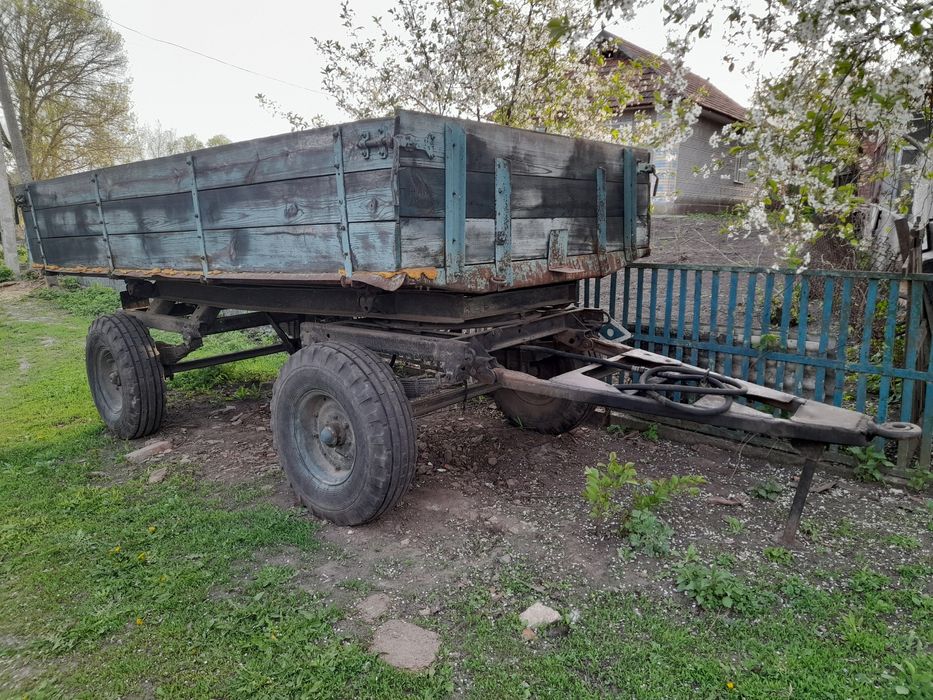 Продаю Трактор разом з ремарентом