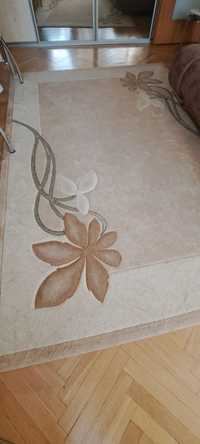 Kremowy dywan 290cm / 200 cm