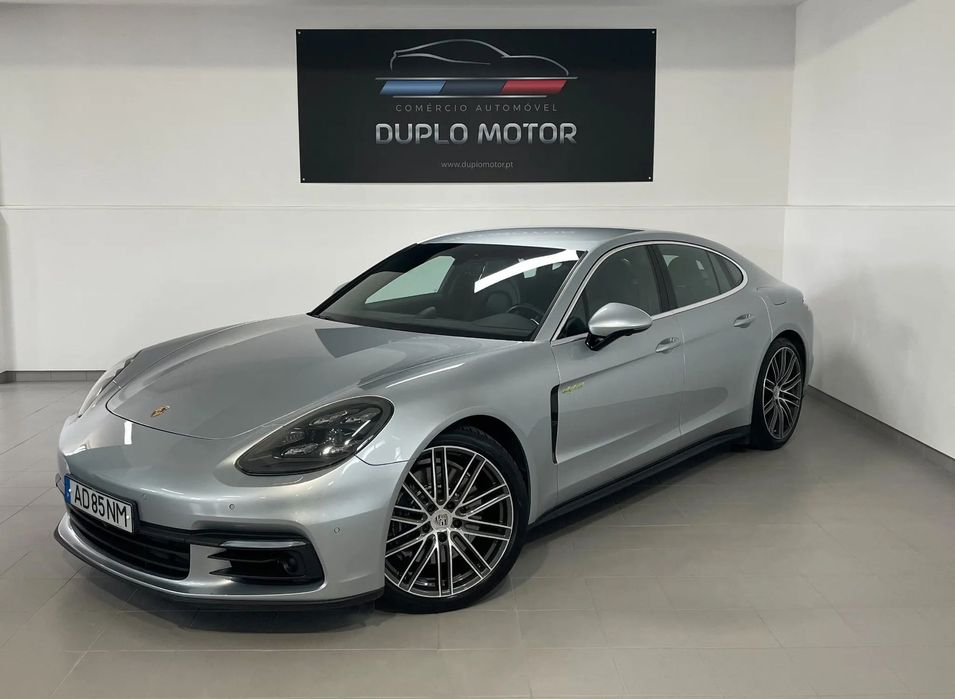 Porsche Panamera 4 E-Hybrid