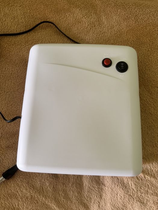 Лампа для манікюра