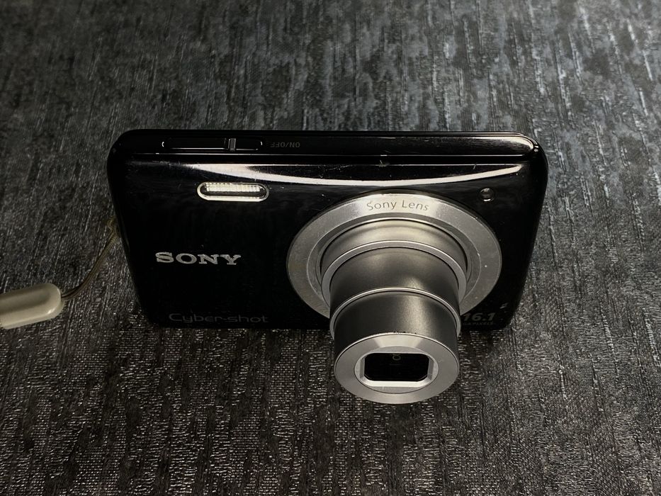 Sony Cyber-Shot DSC-W670