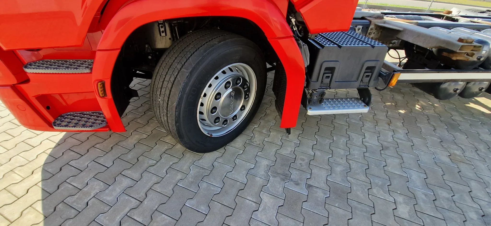 Scania R410/ 430Tkm/ 2020r/ BDF/ ZAWIESZENIE FULL PODUSZKA/ KLIMA POSTOJOWA/ SERWIS NIEMCY  R410/ 430 tyskm/ Klima Postojowa/ oś wleczona skrętna !