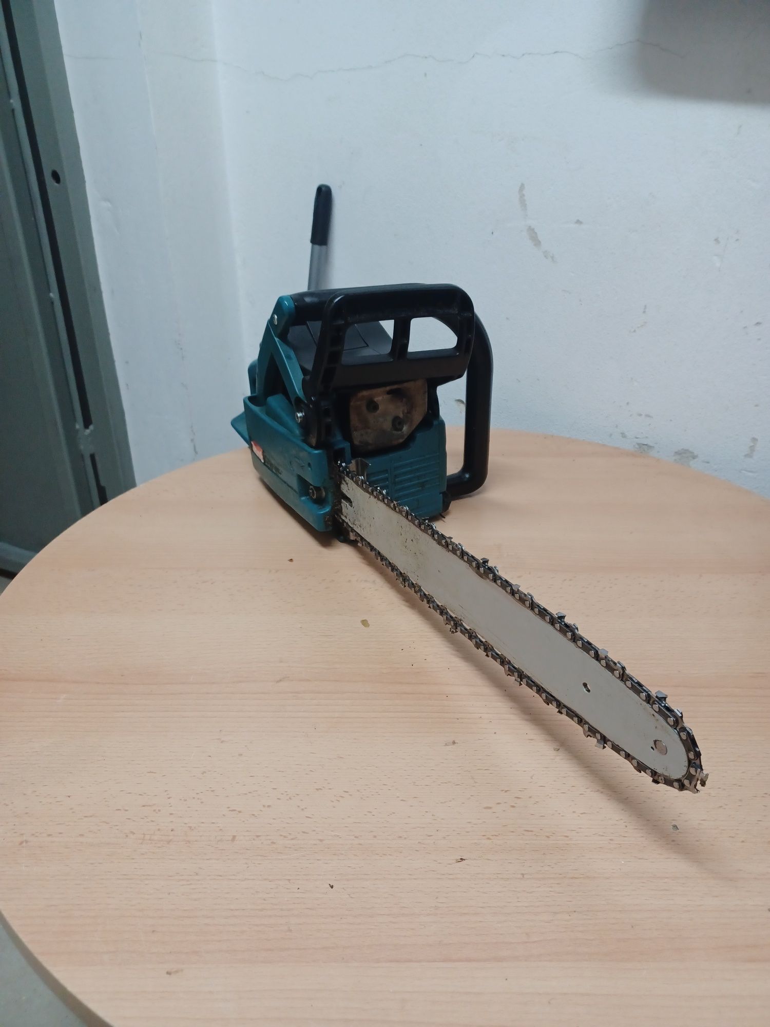 Piła spalinowa Makita DCS 400
