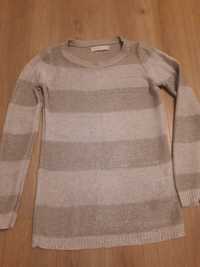 Sweterek Reserved z błyszczącą nitką