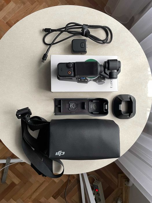 Відеокамера DJI Osmo Pocket 3 (карта на 64 Gb, сумка)