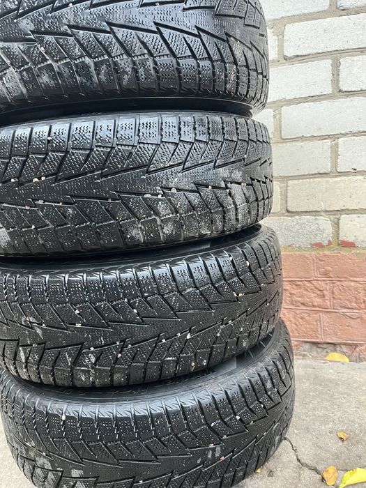 Комплект дисків з резиною r15