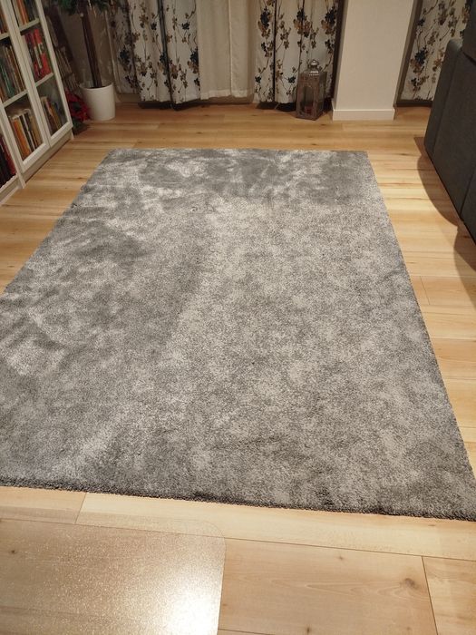 Tapete pêlo curto cinzento Ikea