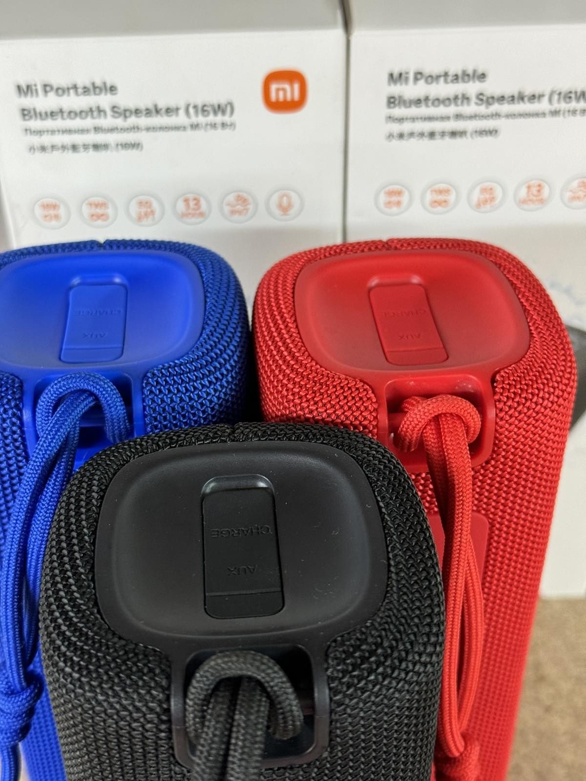 Колонка Xiaomi Mi Portable Bluetooth Speaker 16W